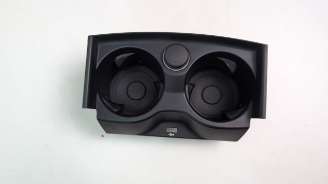 51166833813 BMW Подстаканник подлокотника центральной консоли купить в Житомир