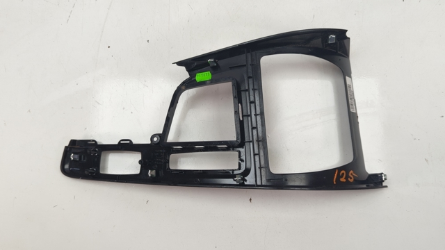 51169292547 BMW Накладка декоративная центральной консоли купить в Кривой Рог