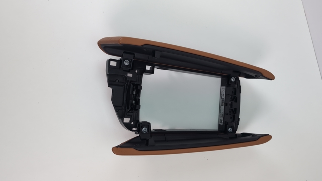BMW 51169388142 Подлокотник центральной консоли в наличии Полтава