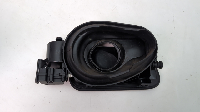 51177238100 BMW Корпус заливной горловины топливного бака купить в Каменское