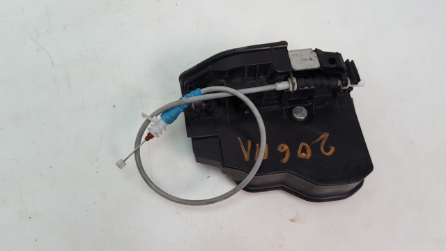 Запор кабины 51217229461 BMW