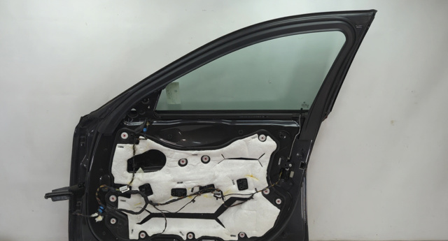 Направляющая стекла передней двери 51337178010 BMW