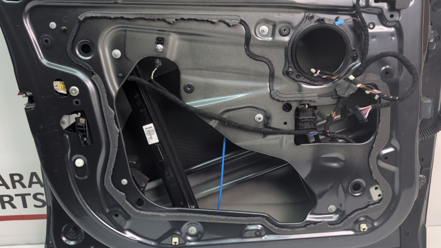 51337434785 BMW Стеклоподъемник передней левой двери купить в Черкассы
