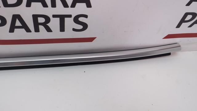 BMW 51357410037 Молдинг опускного стекла двери задней левой в наличии Чернигов