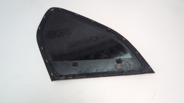 BMW 51377305771 Стекло кузова (багажного отсека) левое в наличии Николаев