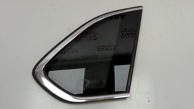 BMW 51377305772 Стекло кузова (багажного отсека) правое в наличии Ирпень