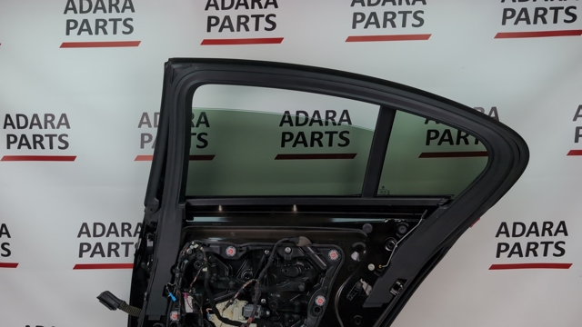 Стекло задней правой двери 51377375190 BMW