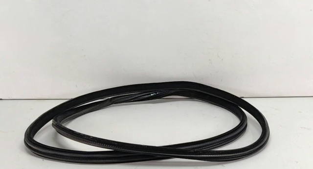 Уплотнитель двери задней, (на кузове) 51727289689 BMW