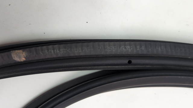 BMW 51767292307 Уплотнитель крышки багажника в наличии Ужгород
