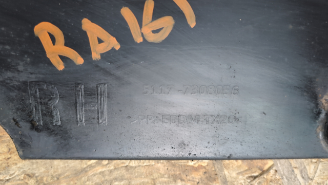 51777308056 BMW Накладка (молдинг) порога наружная правая купить в Тернополь