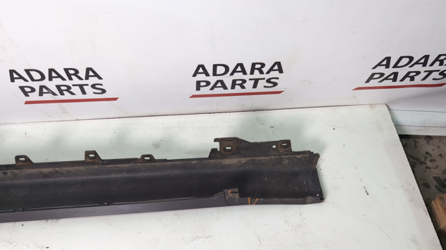 51777374614 BMW Накладка (молдинг) порога наружная правая купить в Киев
