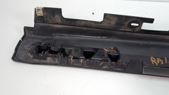 51777475603 BMW Накладка (молдинг) порога наружная левая купить в Днепр