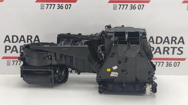 561898063 VAG Корпус печки в сборе купить в Черновцы