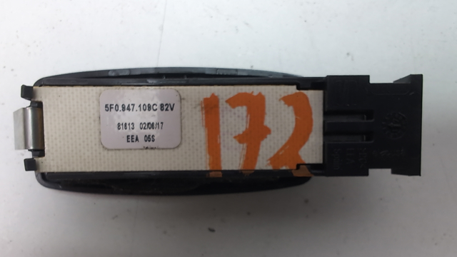 VAG 5F0947109C82V в наличии Чернигов