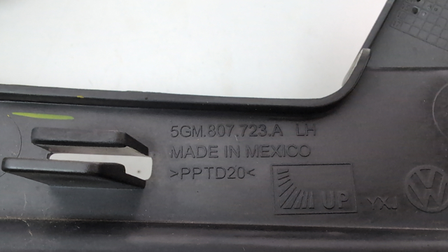 VAG 5GM807723A Кронштейн бампера переднего левый в наличии Львов
