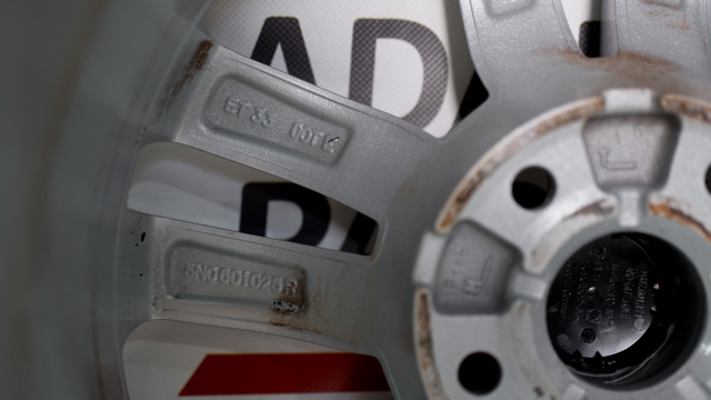 5N0601025R8Z8 VAG Диски колесные купить в Запорожье