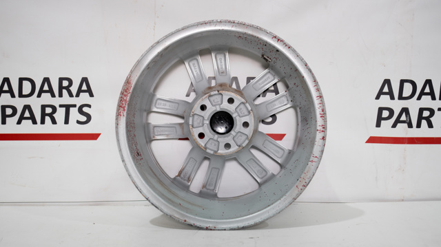 VAG 5N0601025R8Z8 Диски колесные литые (легкосплавные, титановые) в наличии Черновцы