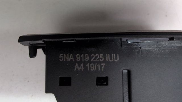 VAG 5NA919234WHS в наличии Ирпень