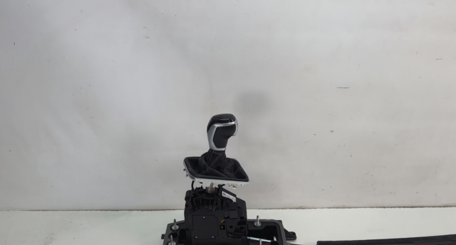 Рукоятка рычага КПП 5NN713203FZCP VAG