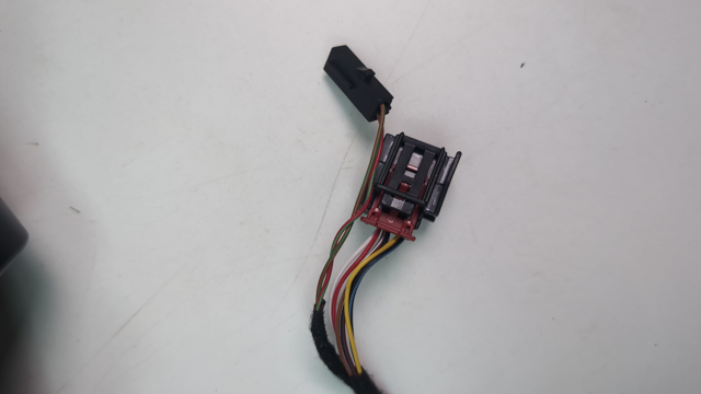 VAG 5NN857507R9B9 Левое боковое зеркало в наличии Черкассы