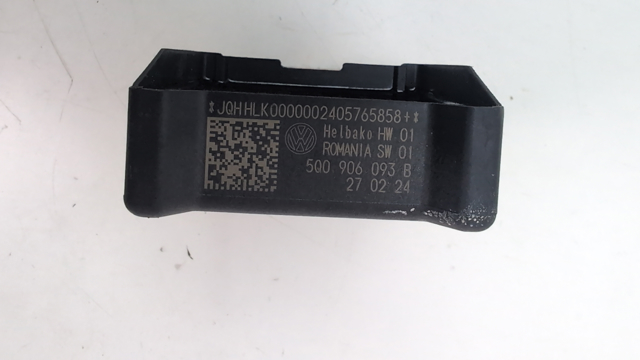 5Q0906093B VAG Модуль управления топливного насоса купить в Киев