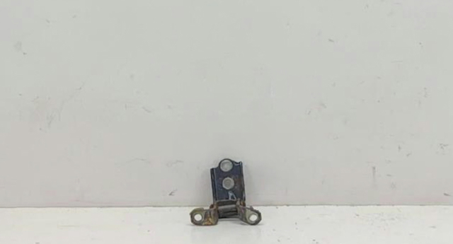 Петля двери задней правой 60470AG02A9P SUBARU