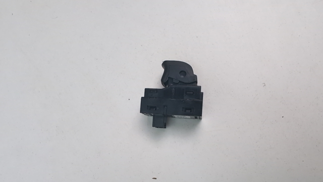 Кнопка стеклоподъемника передняя правая 61319299457 BMW