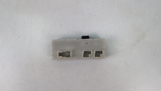 61359451484 BMW Модуль управления (ЭБУ) открытия крышки багажника (двери 3/5-й задней) купить в Тернополь