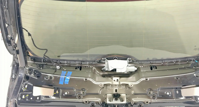 Мотор стеклоочистителя заднего стекла 61627318710 BMW