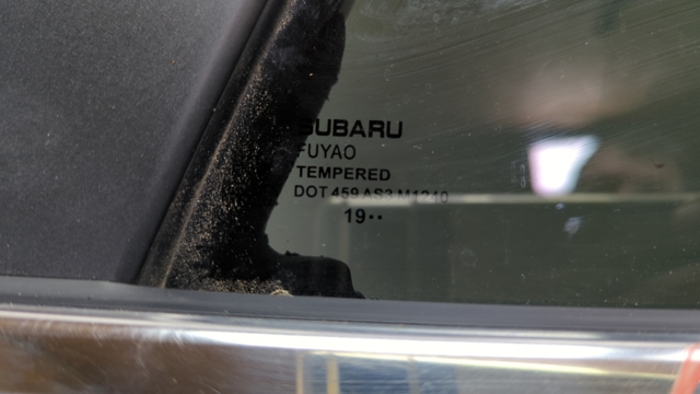 SUBARU 62012AN32A Стекло-форточка двери задней правой в наличии Павлоград