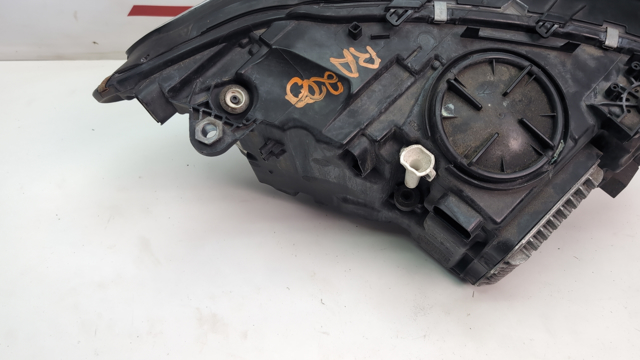 BMW 63117466127 Левая фара в наличии Чернигов