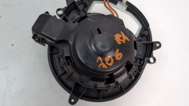64119350395 BMW Мотор вентилятора печки (отопителя салона) купить в Кривой Рог