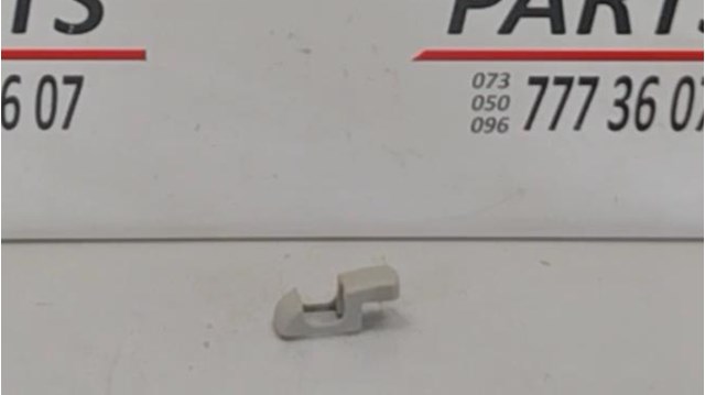 64715FG000ME Subaru накладка ремня безопасности
