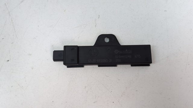 65205A5D3C0 BMW Антенна купить в Чернигов