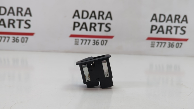 Кнопка подъемника задних стёкол 68214156AA CHRYSLER
