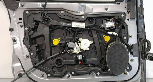 68249035AA CHRYSLER купить в Украина