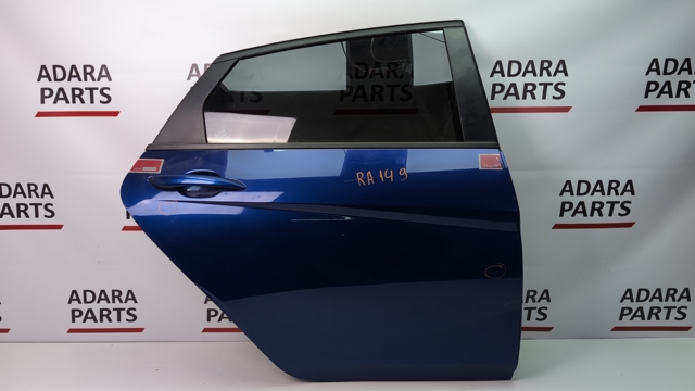 Задняя правая дверь 77004AB000 HYUNDAI