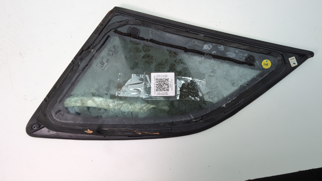 VAG 80A845300QNVB Стекло кузова (багажного отсека) правое в наличии Ирпень