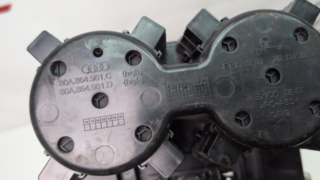 80A864981D6PS VAG Подстаканник подлокотника центральной консоли купить в Чернигов