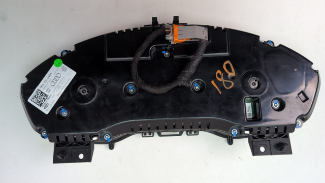 80A920840A VAG Приборная доска (щиток приборов) купить в Чернигов