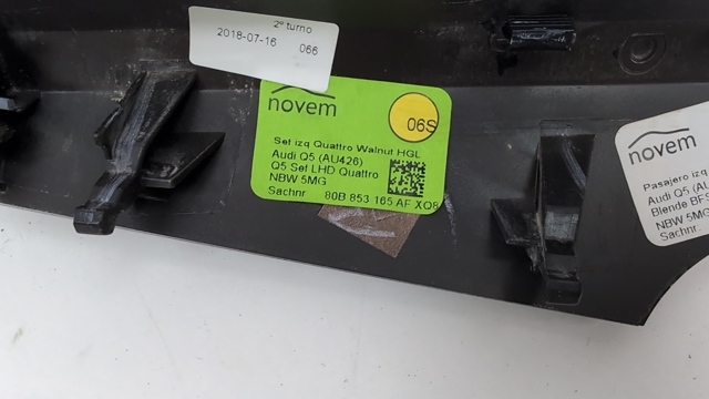 80B853190EXQ8 VAG Молдинг (накладка) приборной панели "торпедо" центральный купить в Днепр