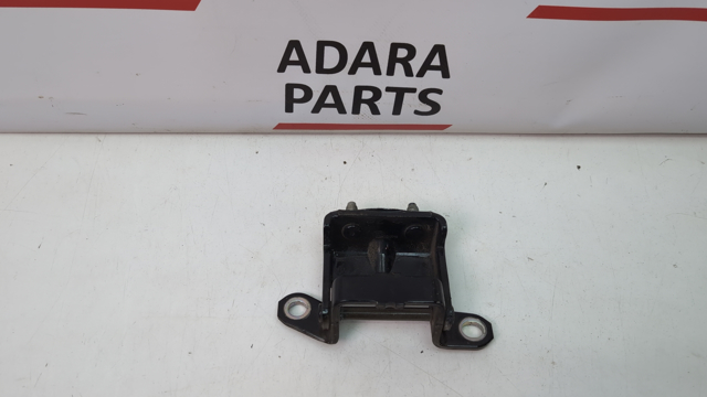 Петля двери задней правой 824003NA1A NISSAN