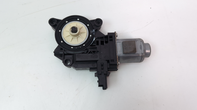 82450F2010 HYUNDAI Мотор стеклоподъемника двери передней левой купить в Тернополь