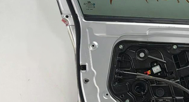 Держатель наружной ручки двери, передней левой 826553S200 HYUNDAI