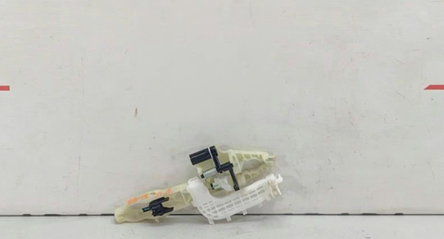 Держатель наружной ручки двери, передней левой 82655C1100 HYUNDAI