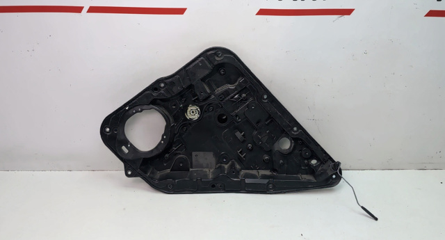  Механизм стеклоподъемника правой задней двери 827205DM0A NISSAN
