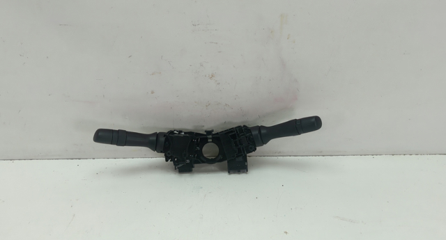 Подрулевой правый переключатель  83114AN01A SUBARU