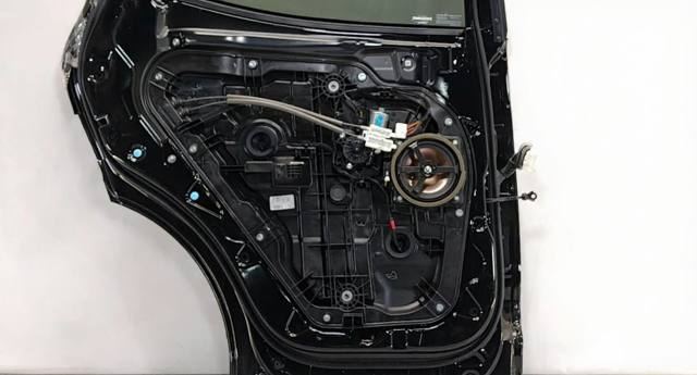 Стеклоподъемник левой задней двери 834714Z000 HYUNDAI