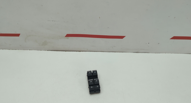 Кнопки переднего левого стекло подъёмника 83A959851CNV6 VAG