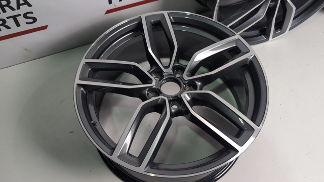 VAG 8V0601025AB Диски колесные в наличии Чернигов